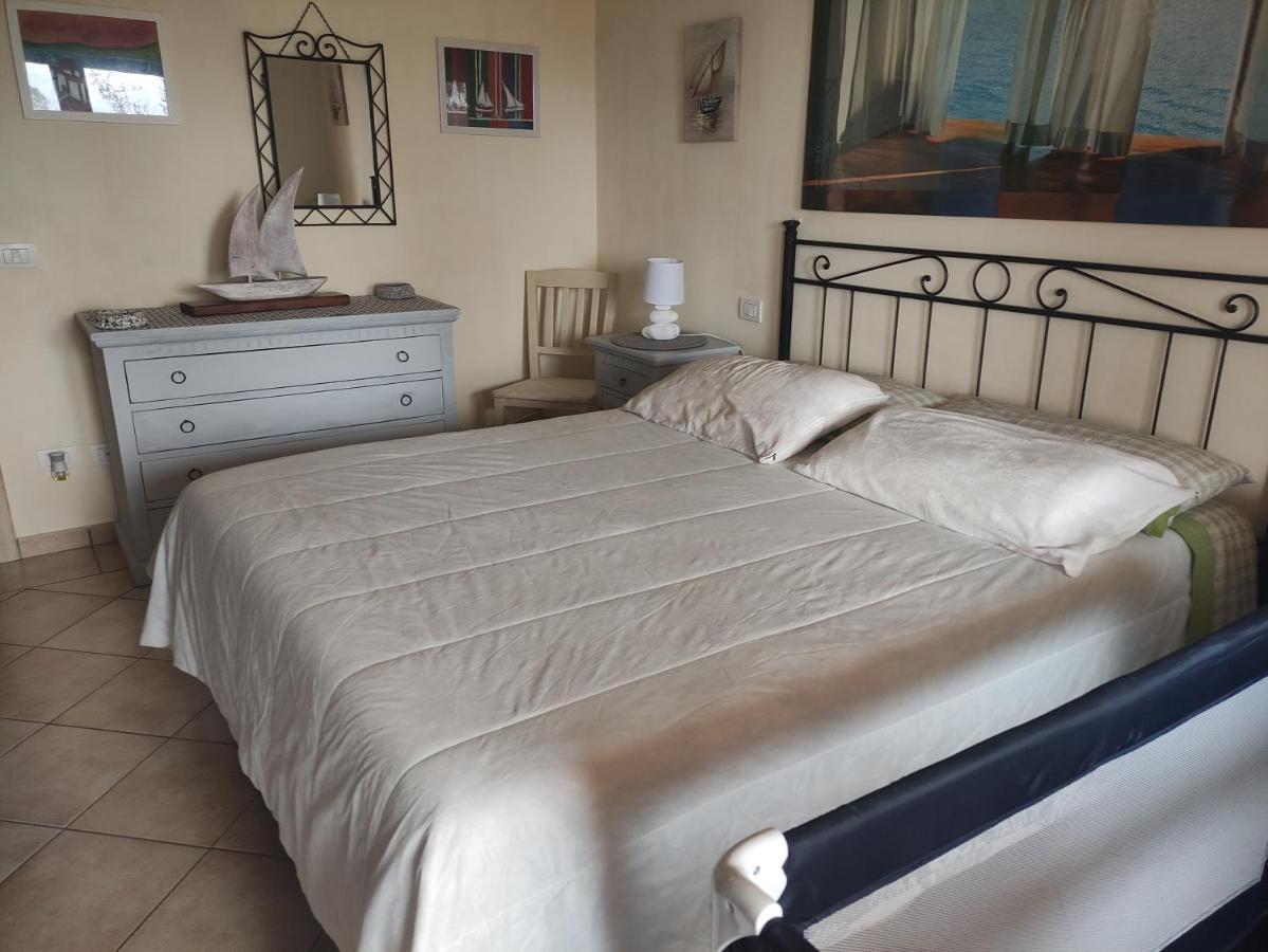 Residence Cala Moresca 15 Golfo Aranci Exterior photo